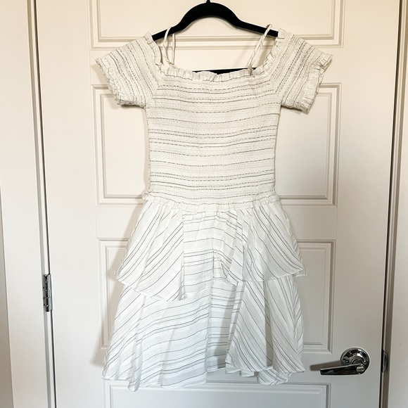 Elliatt Lavinia Dress - Picture 4 of 6